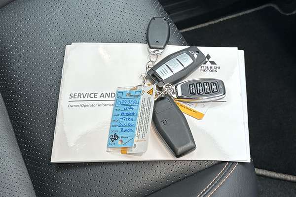 2024 Mitsubishi Triton GSR MV 4X4 thumb-22