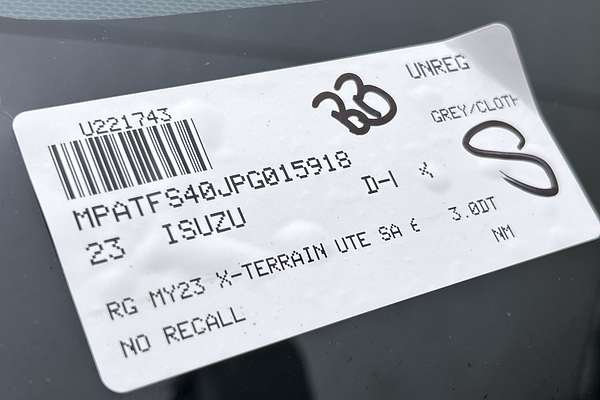 2023 Isuzu D-MAX X-TERRAIN 4X4 thumb-23