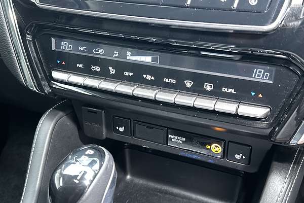 2022 Isuzu MU-X LS-T thumb-16