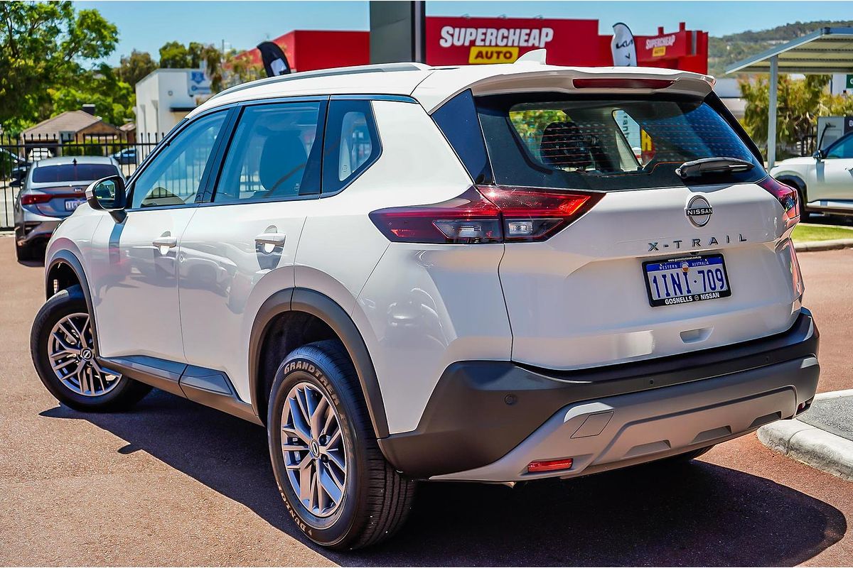 2024 Nissan X-TRAIL ST T33