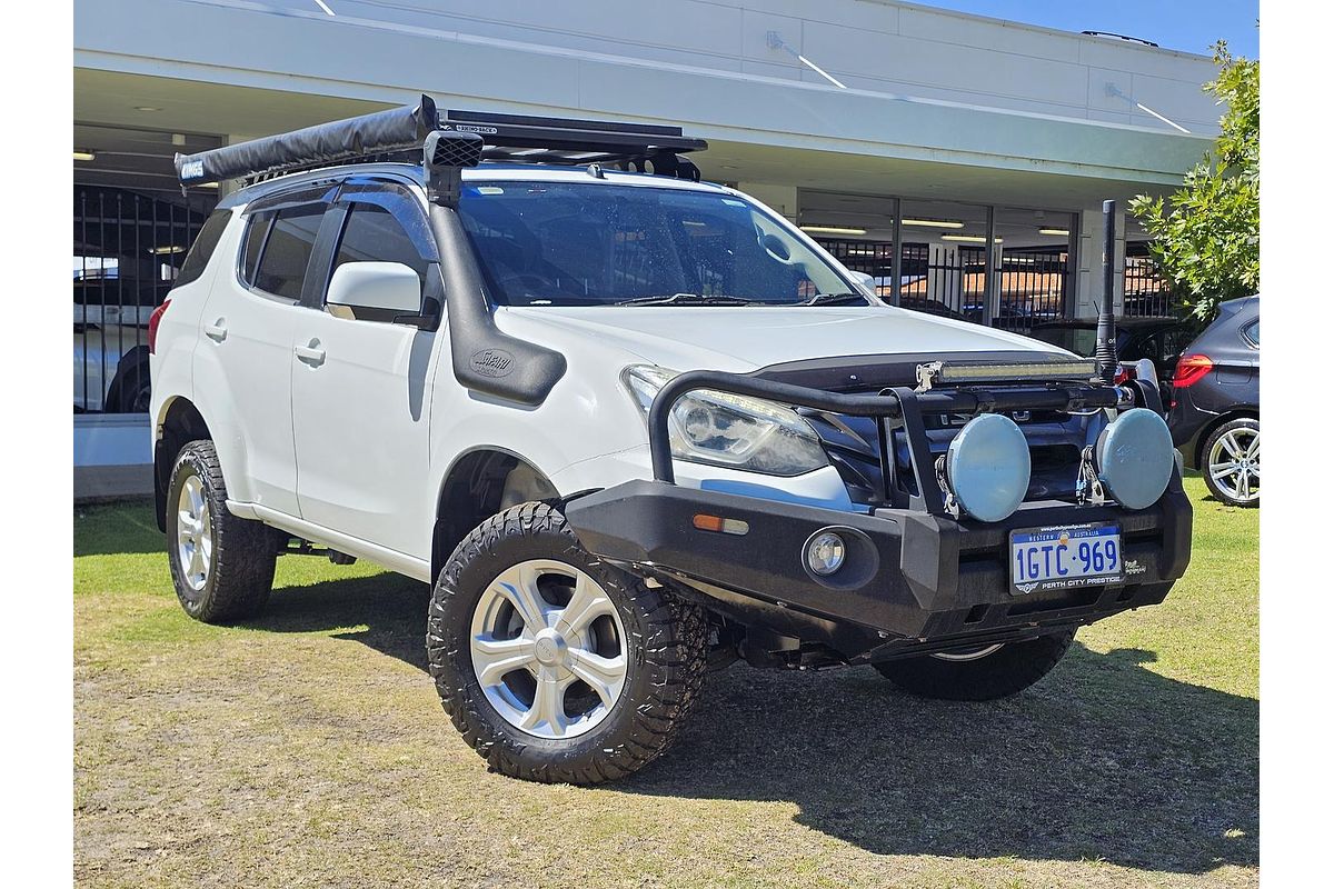 2017 Isuzu MU-X LS-M