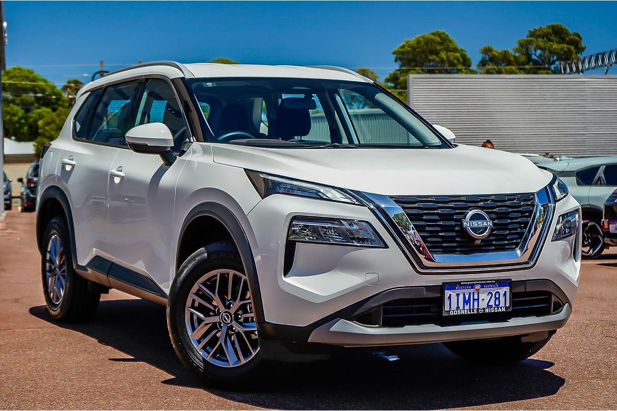 2025 Nissan X-TRAIL ST T33