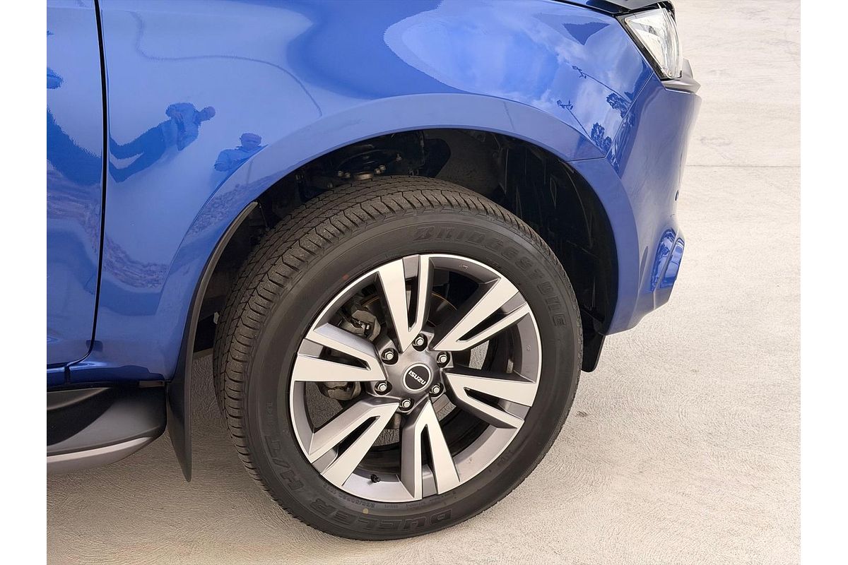 2023 Isuzu MU-X LS-T