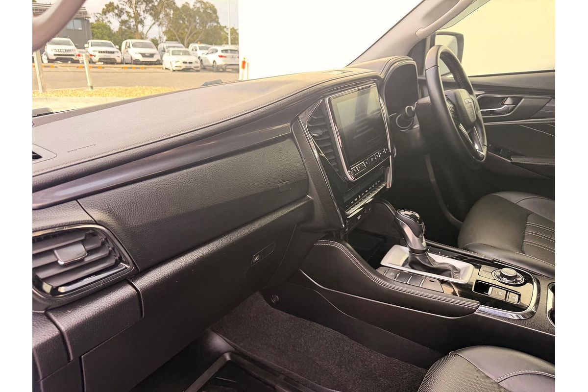 2023 Isuzu MU-X LS-T