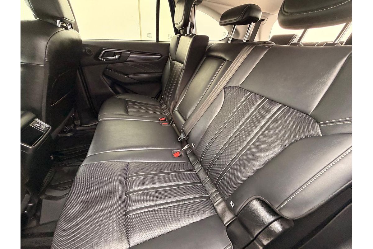 2023 Isuzu MU-X LS-T