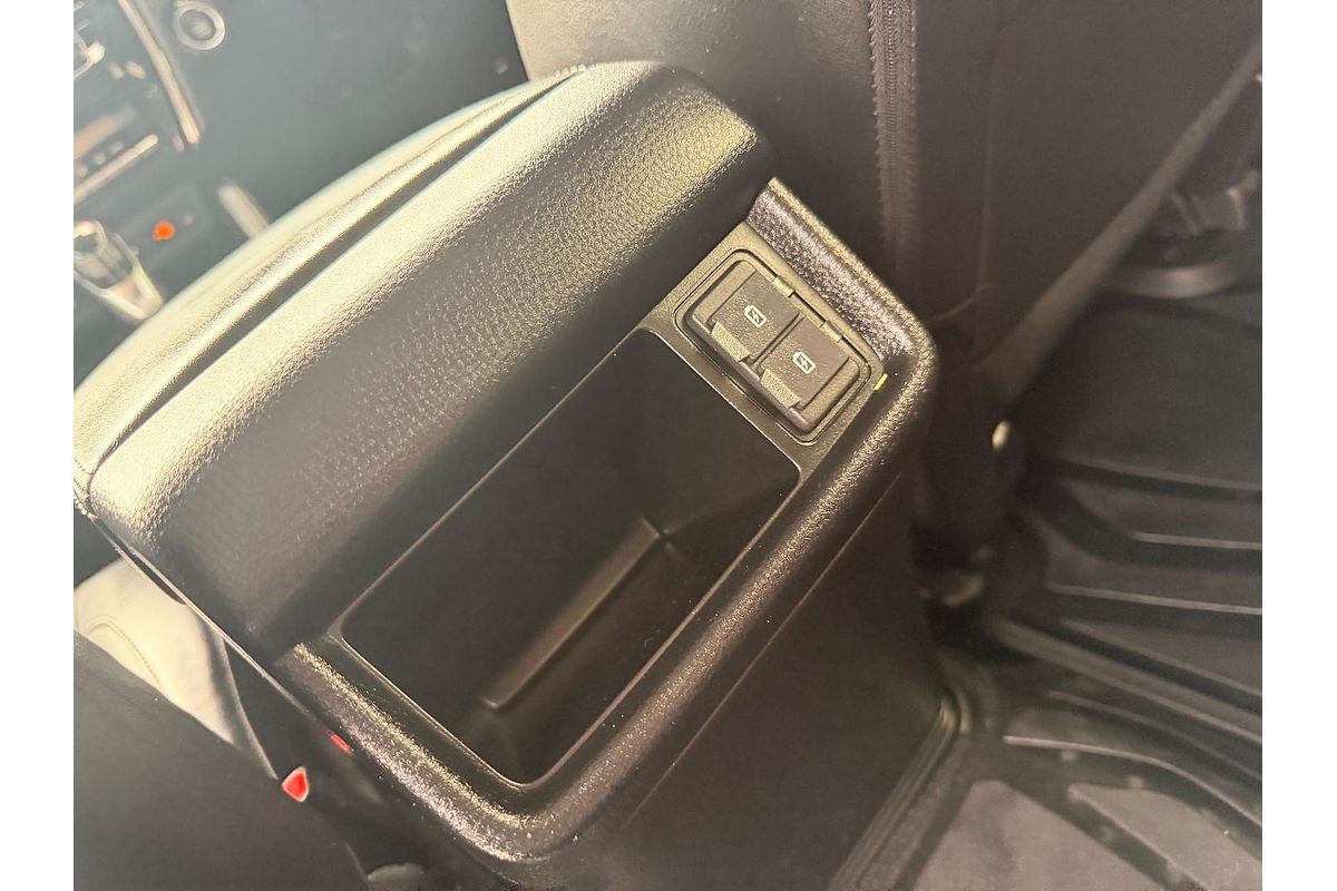 2023 Isuzu MU-X LS-T