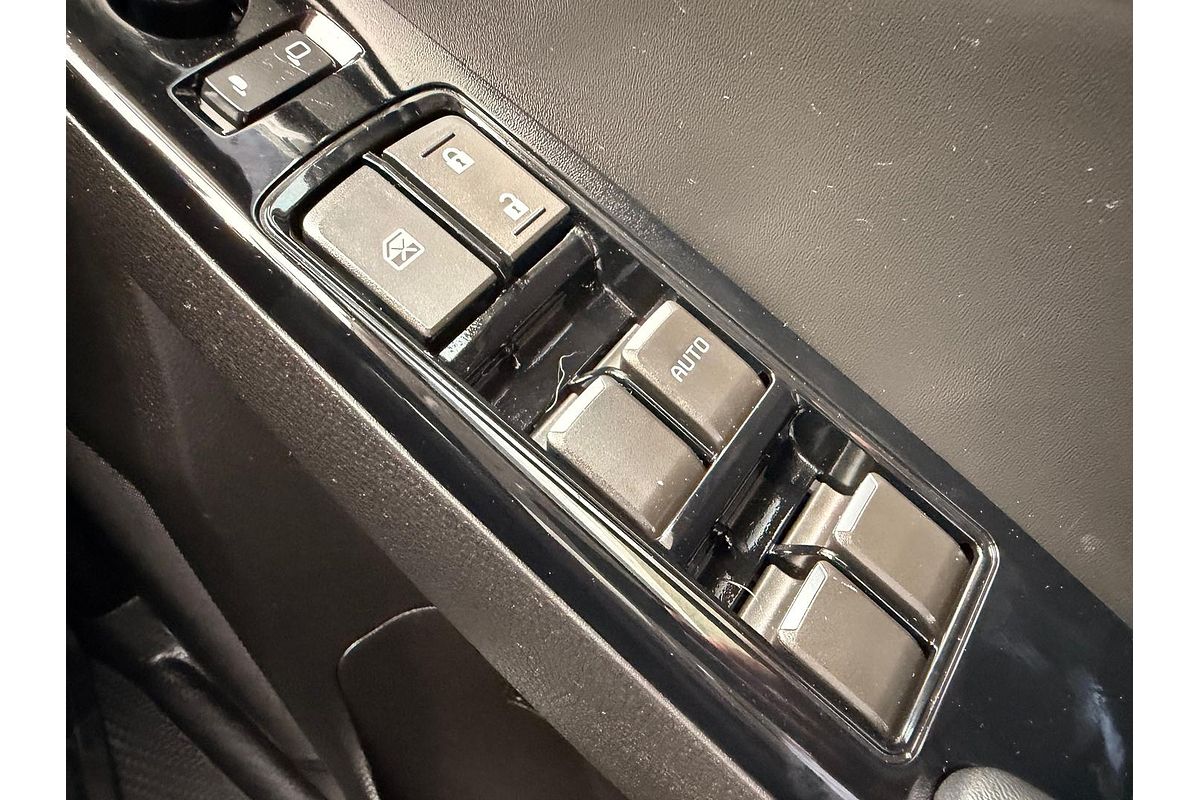 2023 Isuzu MU-X LS-T