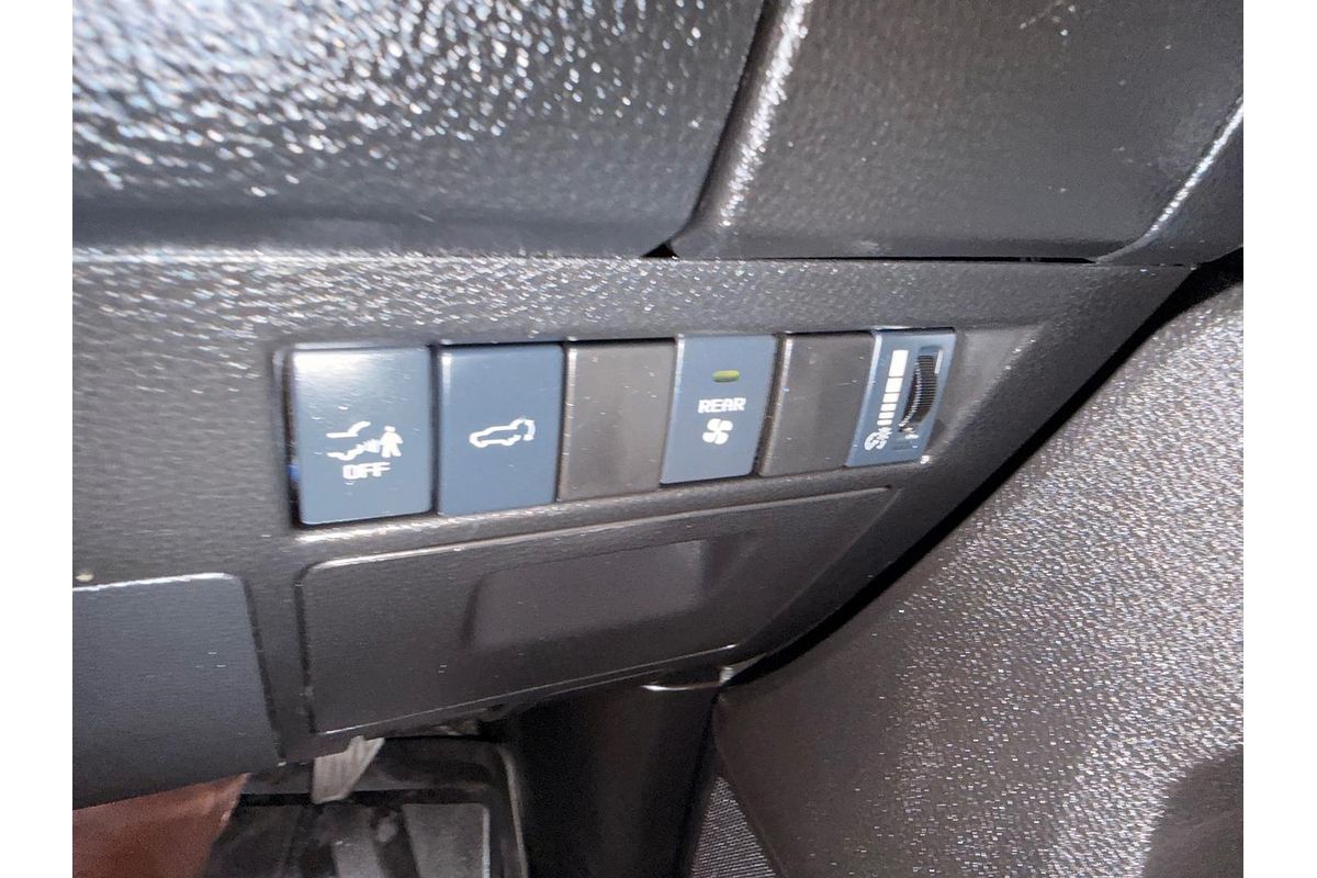 2023 Isuzu MU-X LS-T