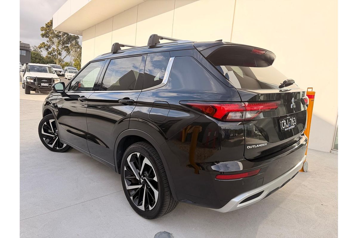 2023 Mitsubishi Outlander PHEV Exceed ZM