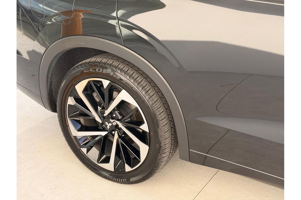 2023 Mitsubishi Outlander PHEV Exceed ZM