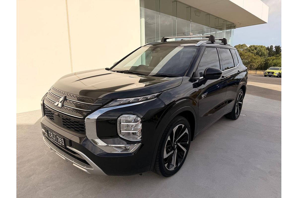 2023 Mitsubishi Outlander PHEV Exceed ZM