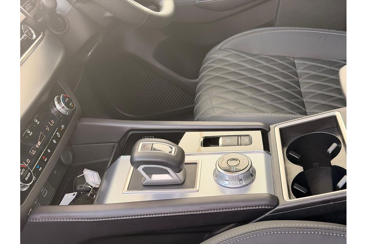 2023 Mitsubishi Outlander PHEV Exceed ZM