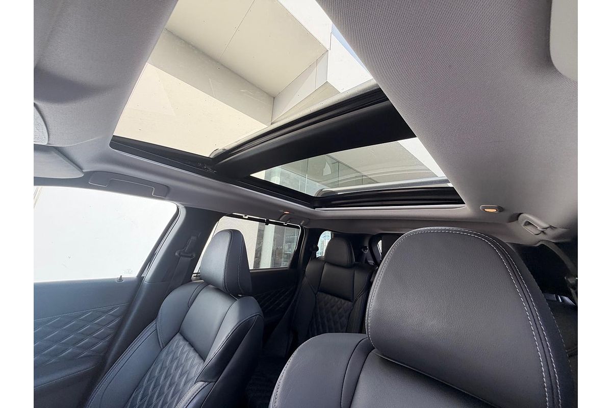 2023 Mitsubishi Outlander PHEV Exceed ZM