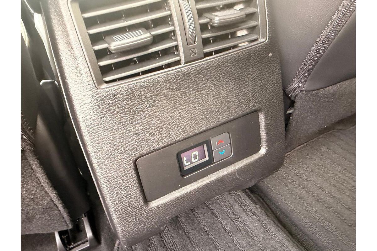 2023 Mitsubishi Outlander PHEV Exceed ZM