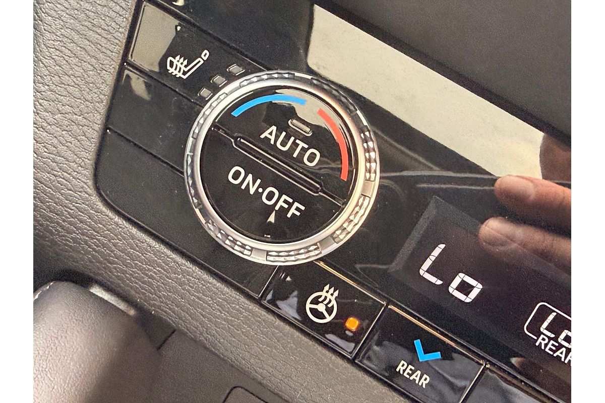 2023 Mitsubishi Outlander PHEV Exceed ZM