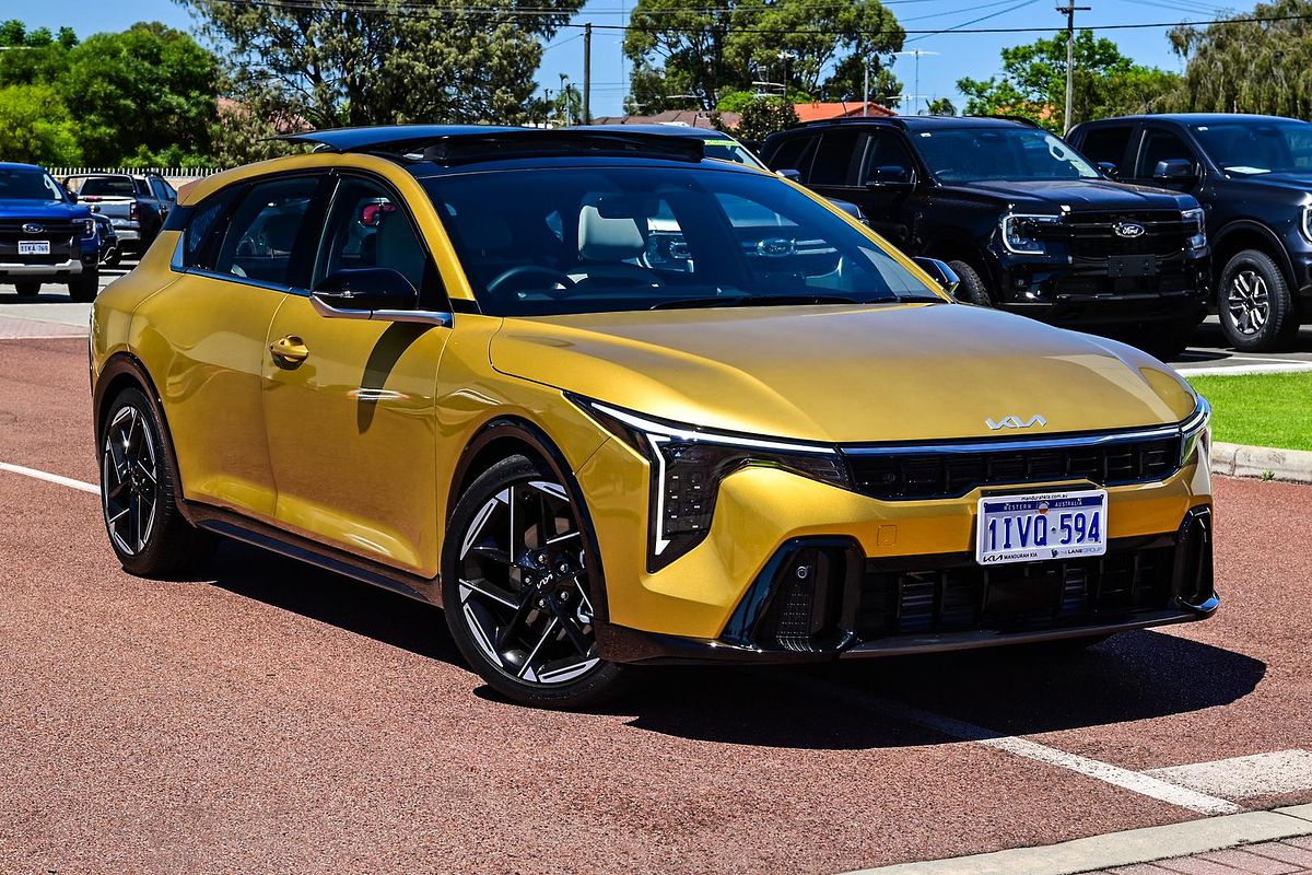 2025 Kia K4 GT-Line CL4m