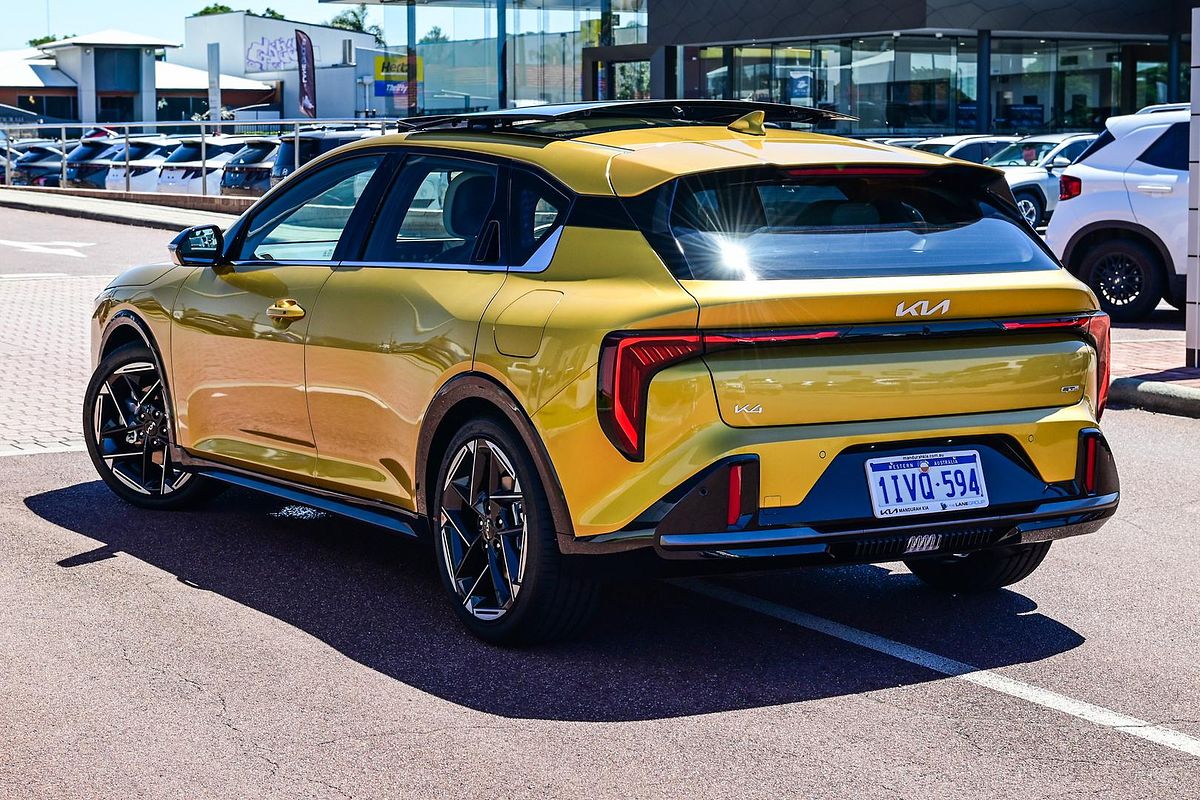 2025 Kia K4 GT-Line CL4m