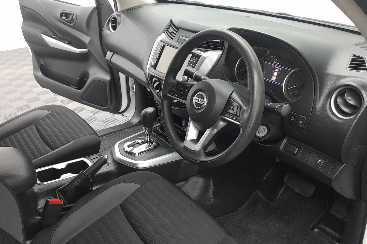 2022 Nissan Navara SL D23 Rear Wheel Drive