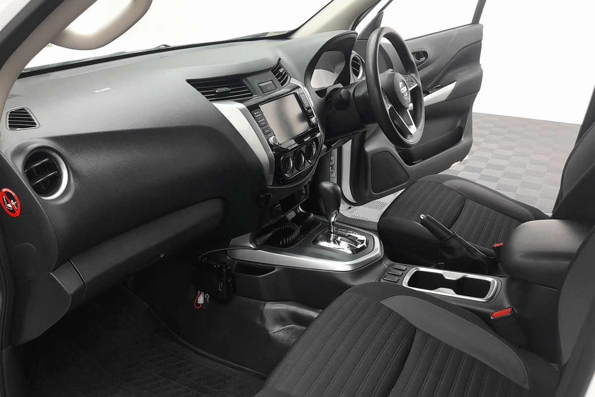 2022 Nissan Navara SL D23 Rear Wheel Drive