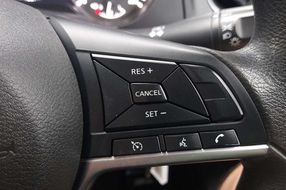 2022 Nissan Navara SL D23 Rear Wheel Drive