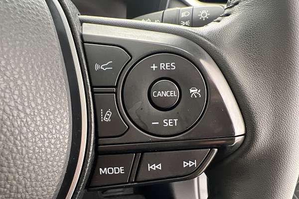 2023 Toyota RAV4 Edge AXAH54R thumb-17