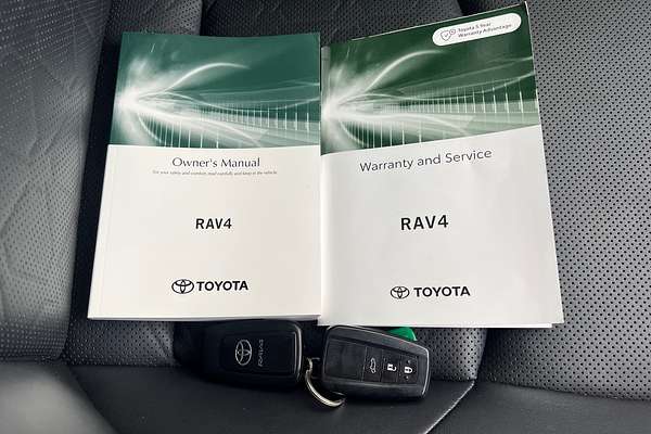 2023 Toyota RAV4 Edge AXAH54R thumb-21