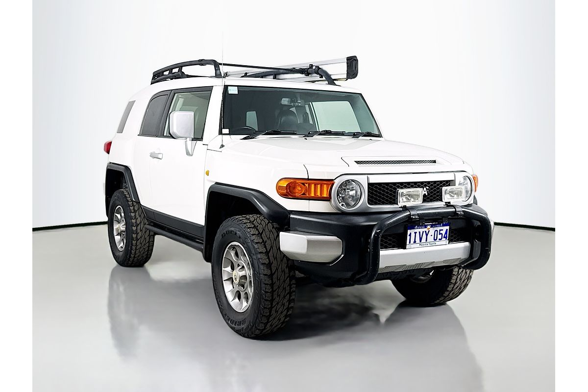 2011 Toyota FJ Cruiser GSJ15R