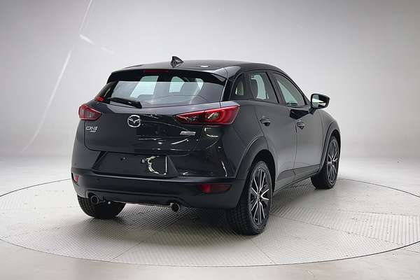 2017 Mazda CX-3 sTouring DK thumb-1