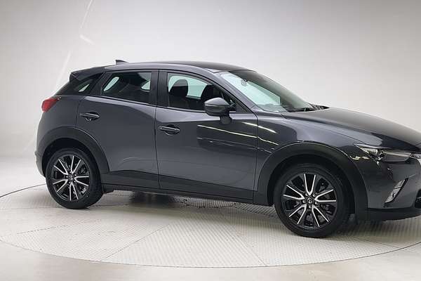 2017 Mazda CX-3 sTouring DK thumb-3