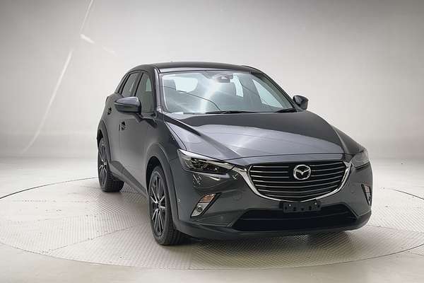 2017 Mazda CX-3 sTouring DK thumb-4