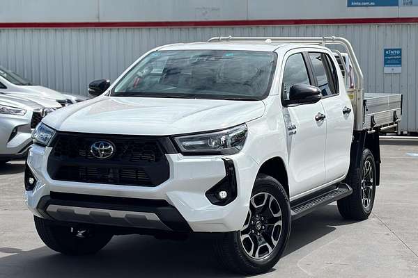 2024 Toyota Hilux SR5 48V GUN126R 4X4