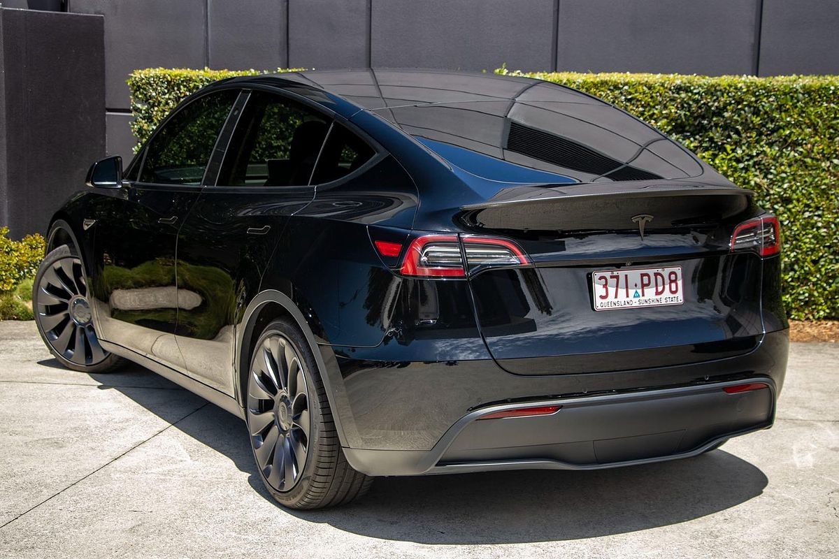 2023 Tesla Model Y Performance