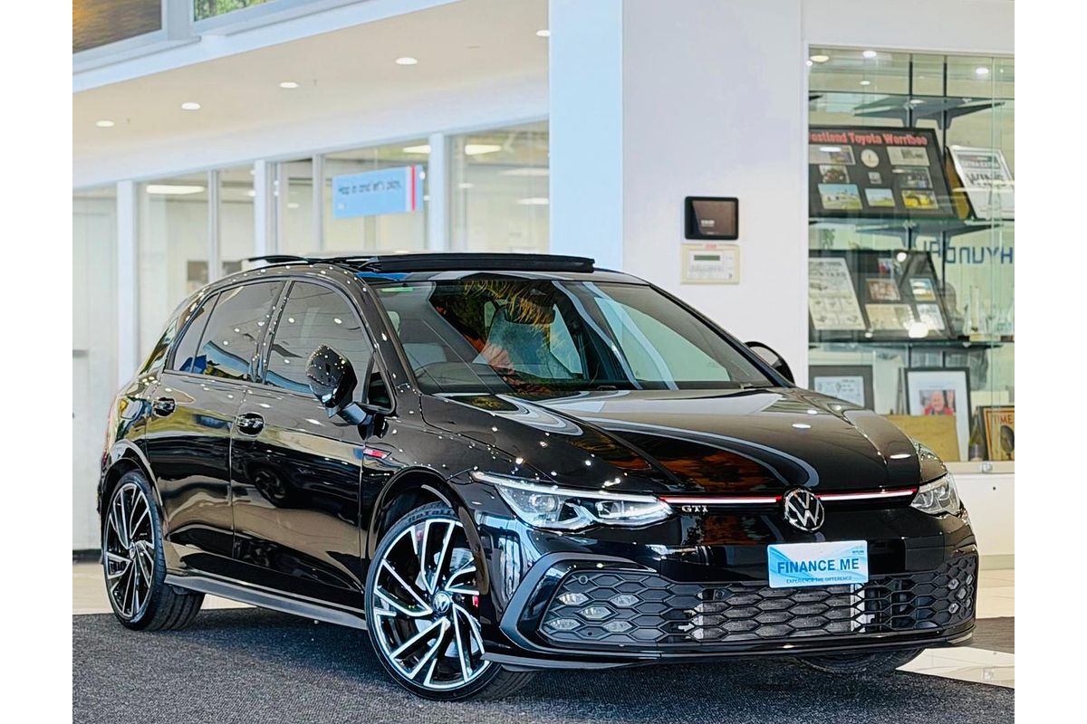 2023 Volkswagen Golf GTI 8