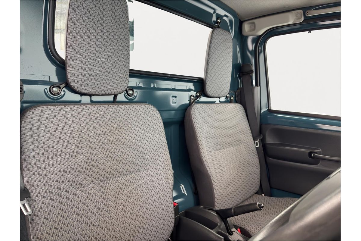 2025 Suzuki Carry KC 4WD DA16T