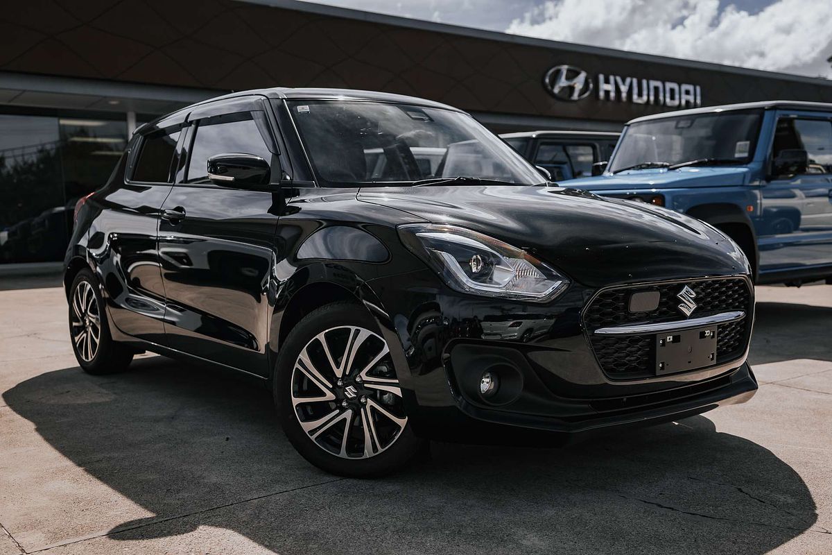 2025 Suzuki Swift Hybrid GLX UZ