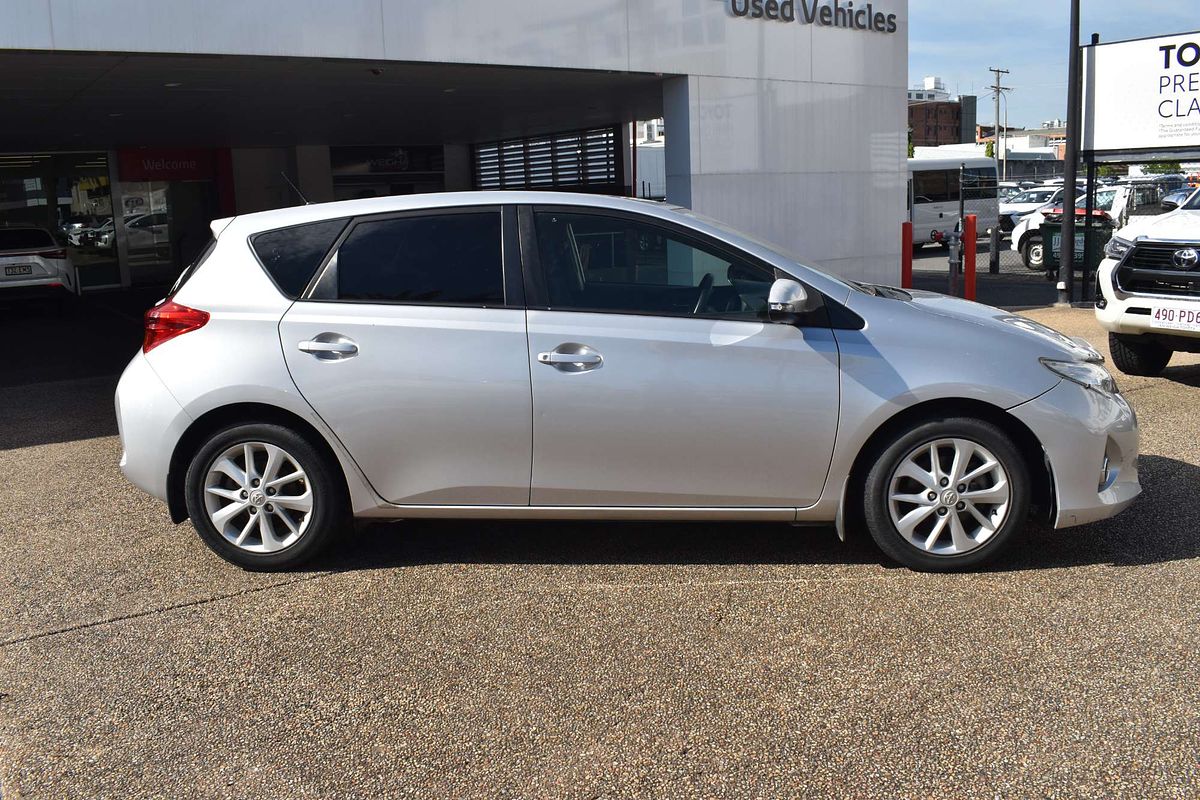 2013 Toyota Corolla ASCENT SPORT ZRE182R