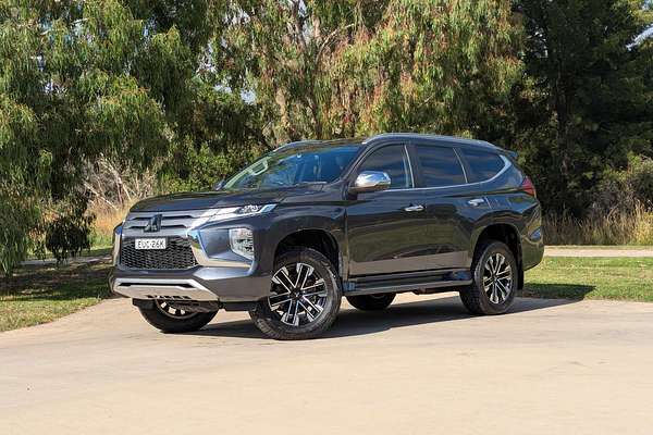 2022 Mitsubishi Pajero Sport GLS QF