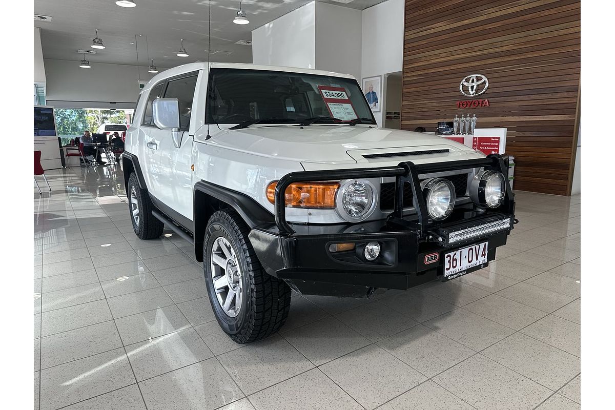 2016 Toyota FJ Cruiser GSJ15R