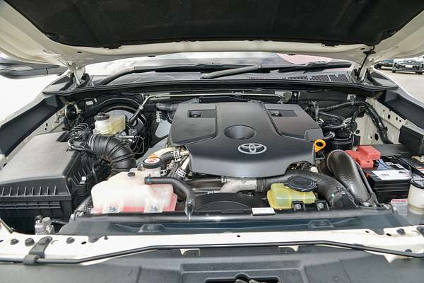 2020 Toyota Hilux Workmate GUN125R 4X4 thumb-6