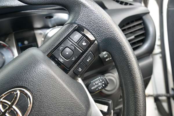 2020 Toyota Hilux Workmate GUN125R 4X4 thumb-12