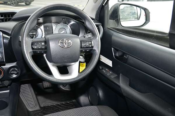 2020 Toyota Hilux Workmate GUN125R 4X4 thumb-15