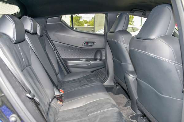 2022 Toyota C-HR GR Sport ZYX10R thumb-8