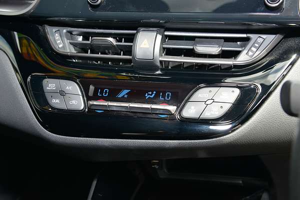 2022 Toyota C-HR GR Sport ZYX10R thumb-13