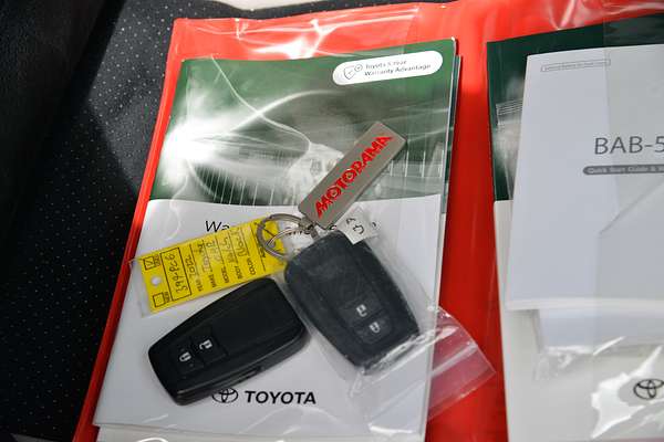 2022 Toyota C-HR GR Sport ZYX10R thumb-21