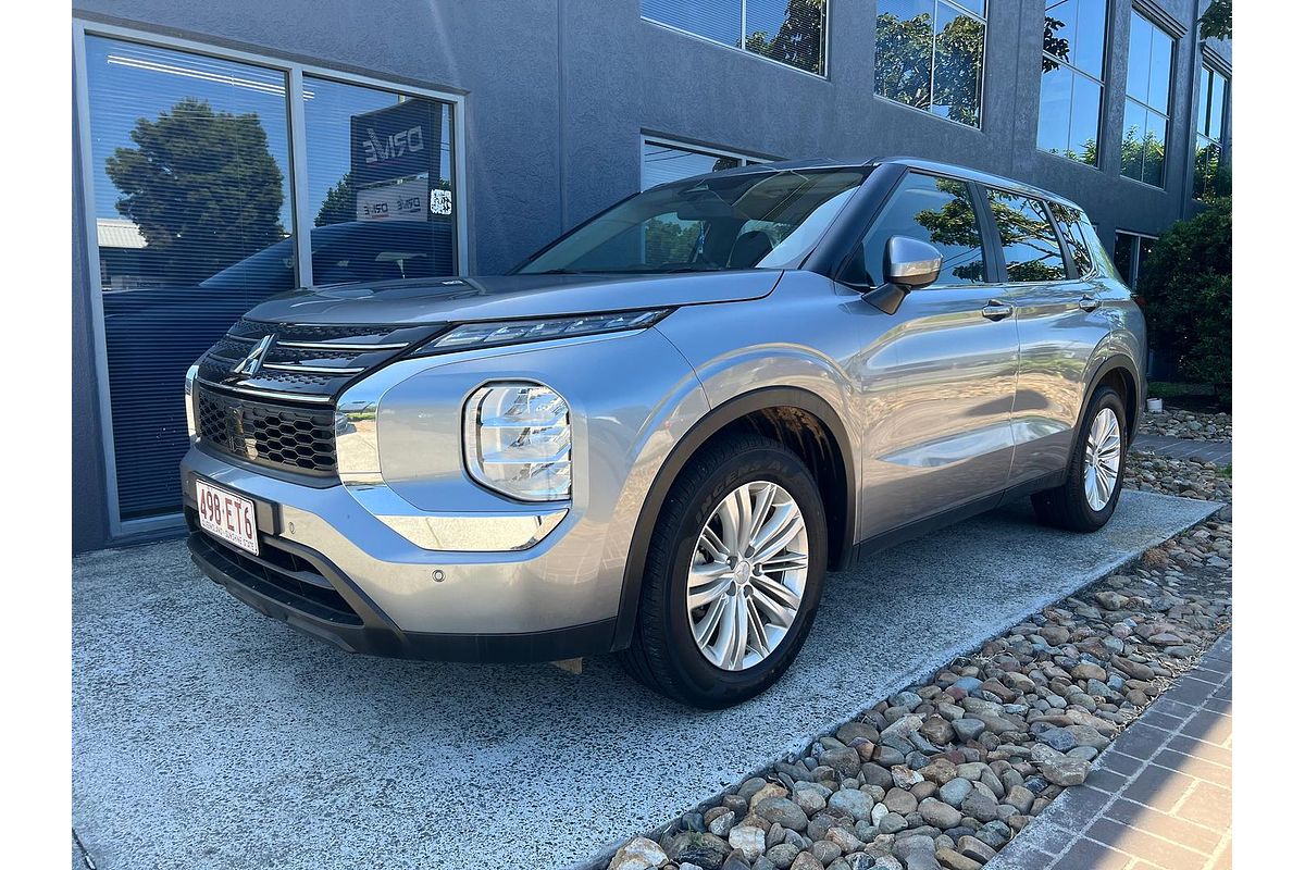 2022 Mitsubishi Outlander ES ZM