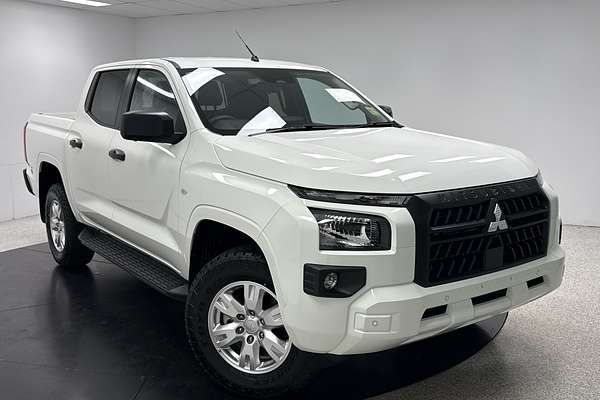 2025 Mitsubishi Triton GLX+ MV 4X4