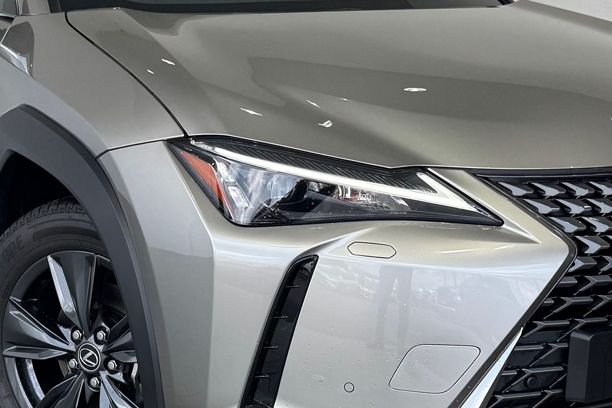 2024 Lexus UX UX300h Luxury MZAH11R