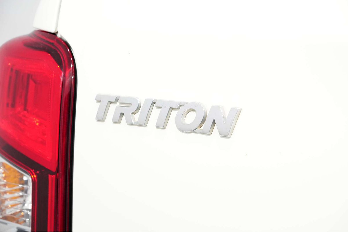 2019 Mitsubishi Triton GLX ADAS MR 4X4