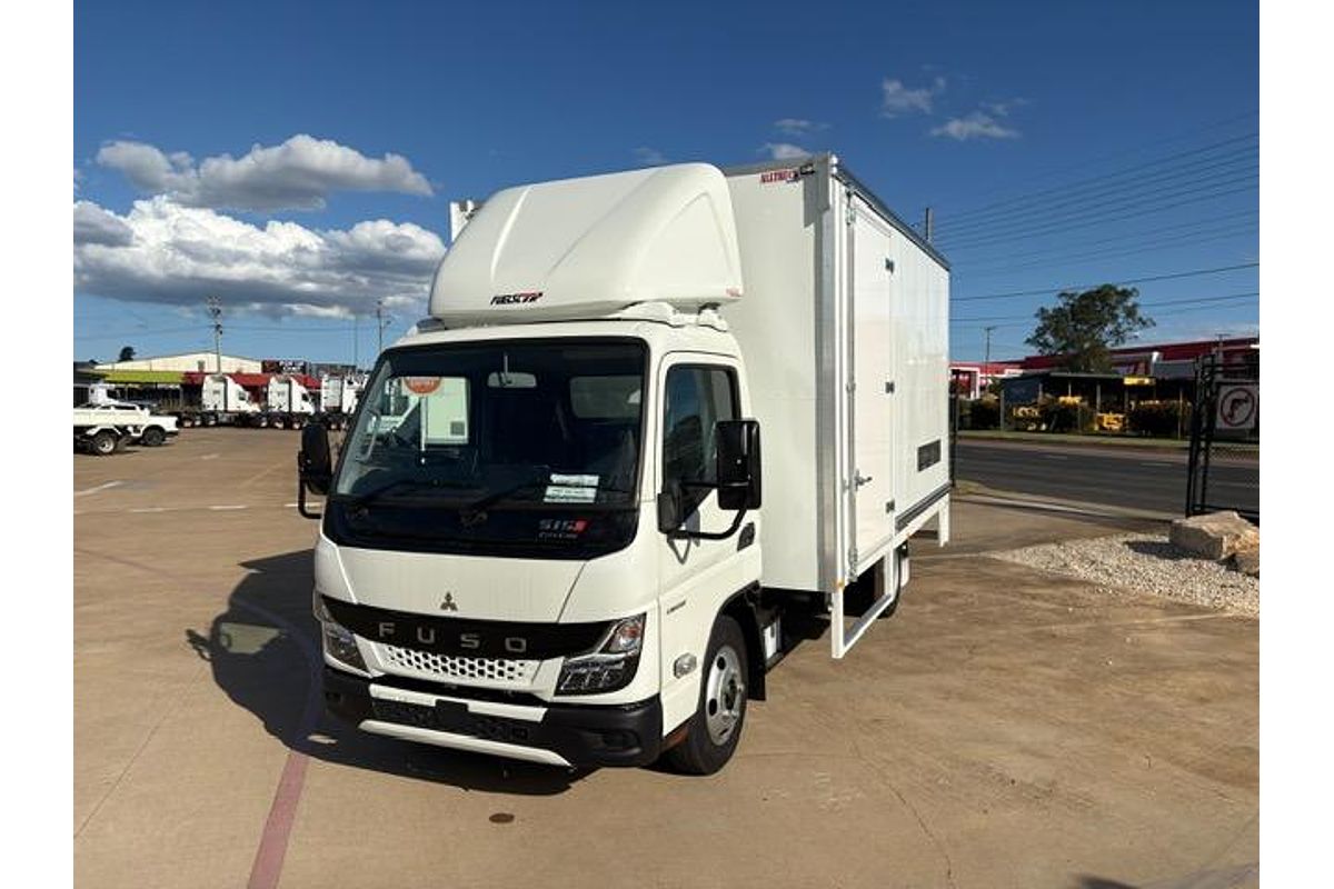 2025 Fuso Canter 515 4x2