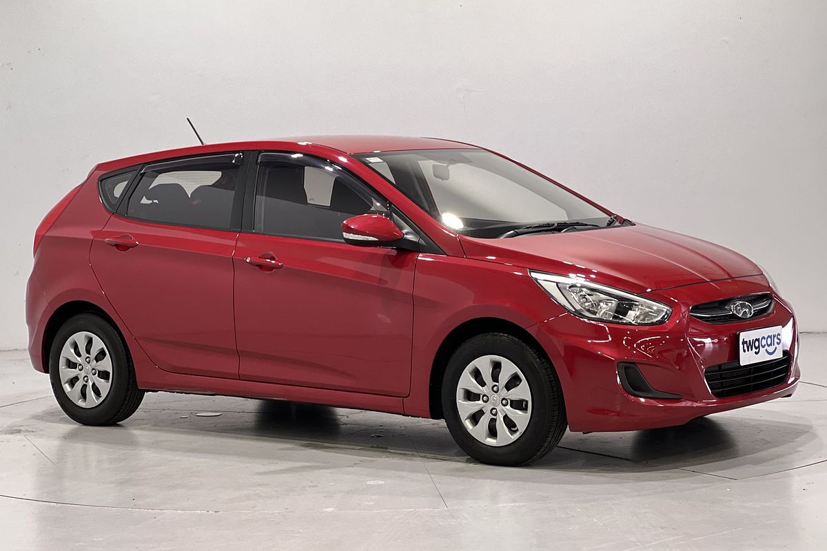 2016 Hyundai Accent Active RB4